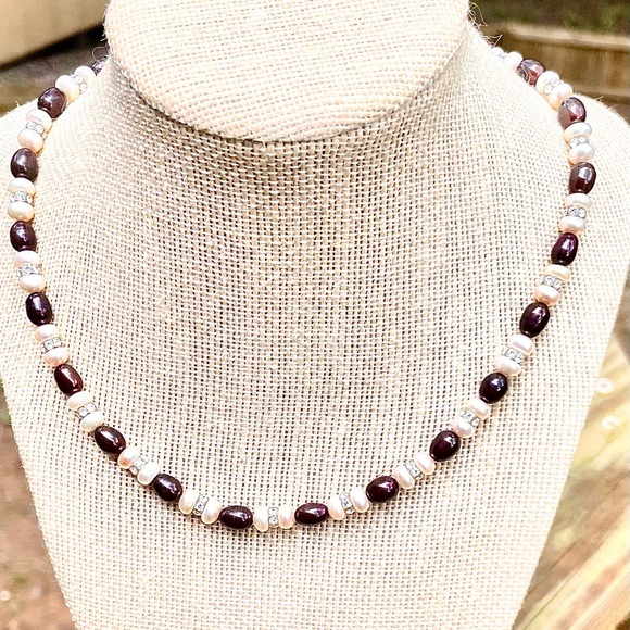 Pearl Necklace - Picture 7 of 7